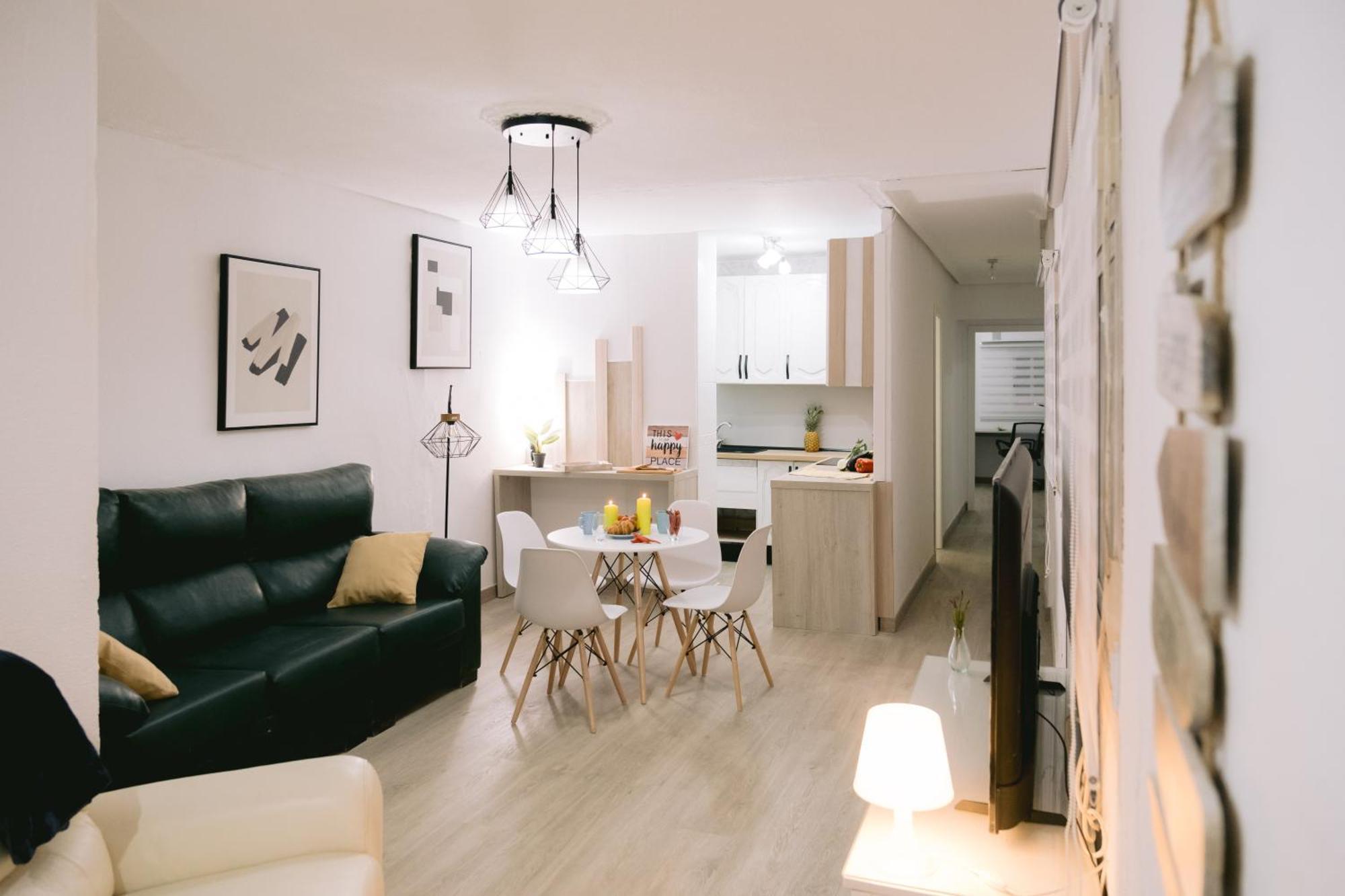 Piso Compartido Delyrent, Renfe Hotell Jaén Eksteriør bilde